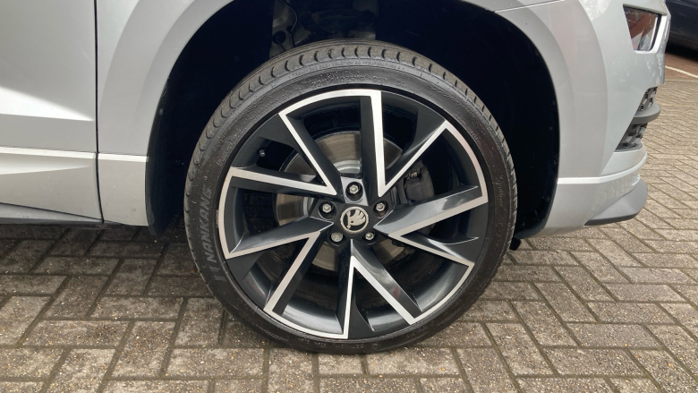 Skoda Karoq 1.5 TSI Sport Line 5dr DSG Petrol Estate